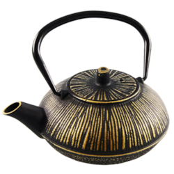 GIFT CZAJNIK ŻELIWNY Z SITKIEM 0,8L GOLD BLACK