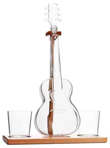GUITAR WHISKY SET 1+2 NA STOJAKU GITARA